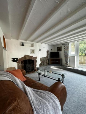 Peaceful rural cottage